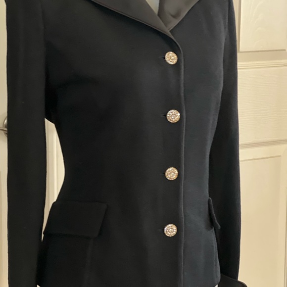 St. John Evening by Marie Gray black Santana rhinestone button jacket. - Picture 5 of 8